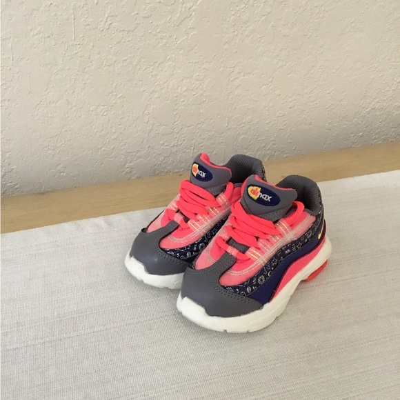 Nike Toddler Air Max 95 Doodles Sneakers Shoes Size 4C Pink CI9938-500 - Picture 4 of 8